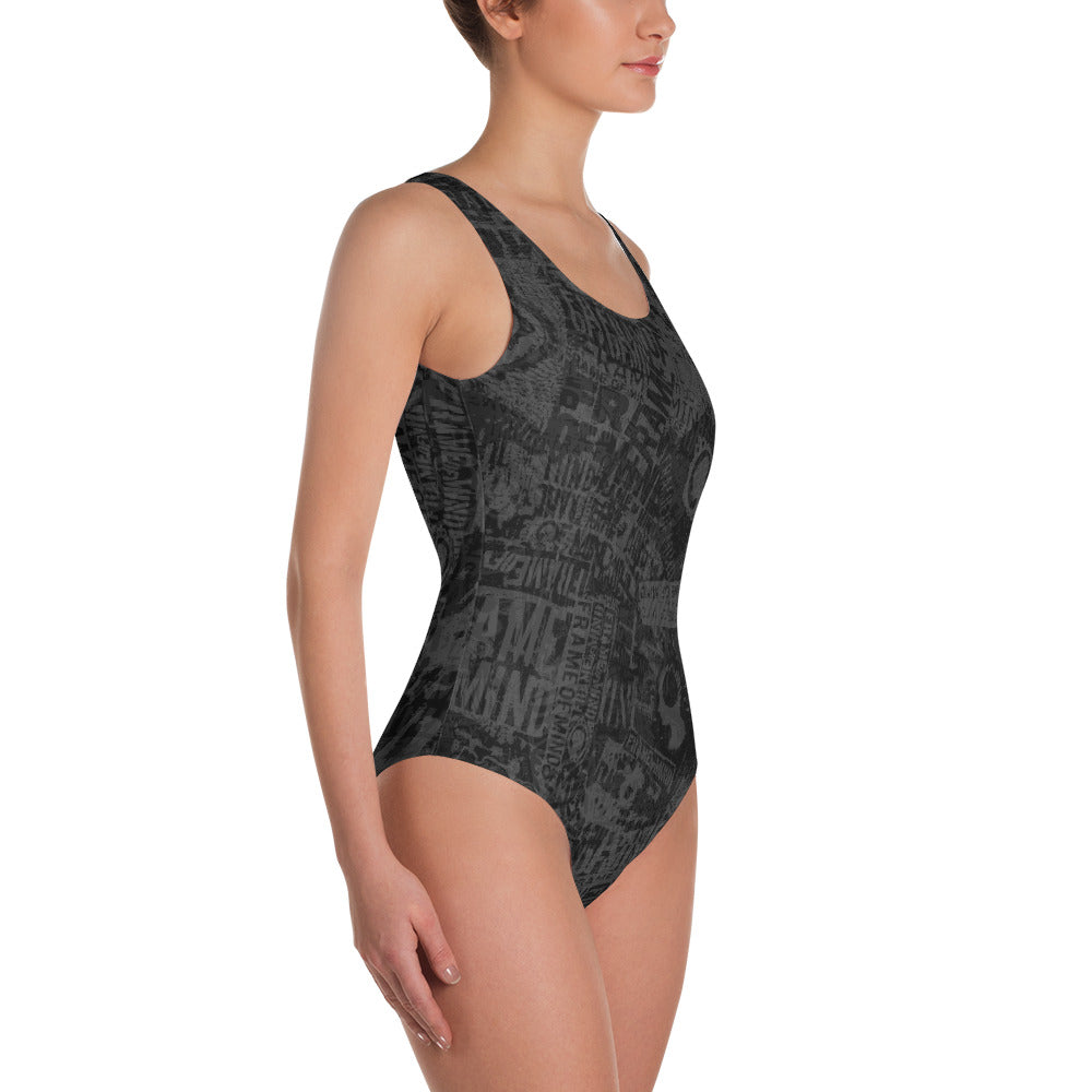 FoM 1p_swimsuit DG